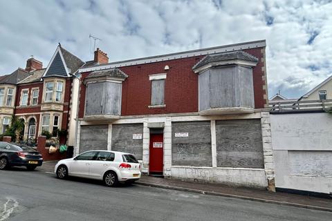 3 bedroom detached house for sale, Dock View Road, Barry CF63