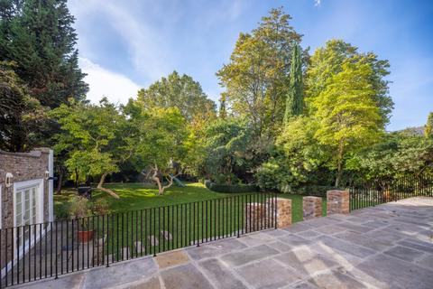 9 bedroom detached house to rent, Hamilton Terrace, St John's Wood, London, NW8