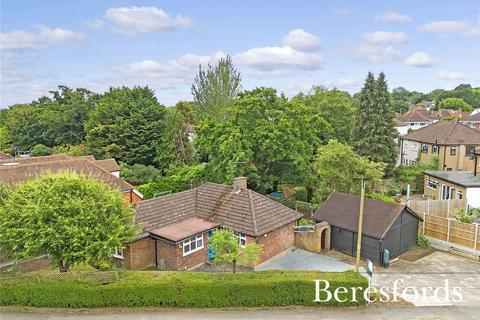 2 bedroom bungalow for sale, Thynne Road, Billericay, CM11