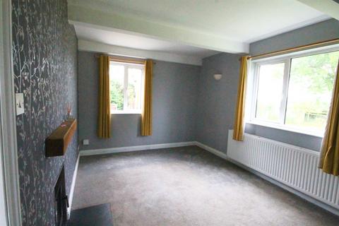 2 bedroom detached house to rent, Mays Farm
