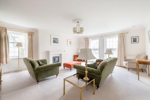31/5 Kinnear Road, Edinburgh, EH3 5PG