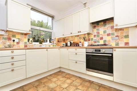 2 bedroom bungalow for sale, Tuddenham Avenue, Ipswich, Suffolk, IP4