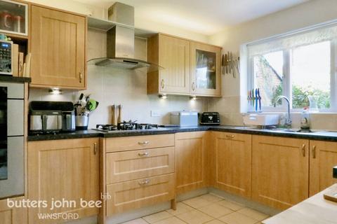 5 bedroom detached house for sale, Radcliffe Road, Winsford