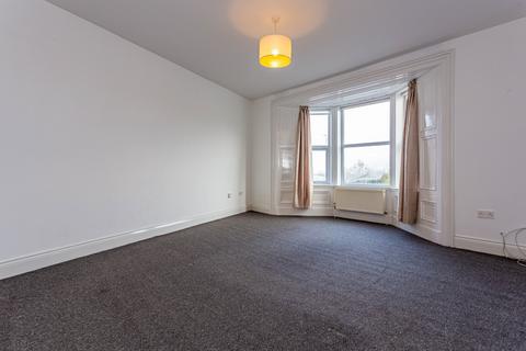 3 bedroom maisonette to rent, Whitehall Road, Gateshead, NE8