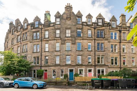 1 bedroom flat for sale, 7 (3F3) Marchmont Crescent, Marchmont, Edinburgh, EH9 1HN
