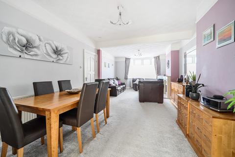 3 Nightingale Avenue, London, E4 9RG