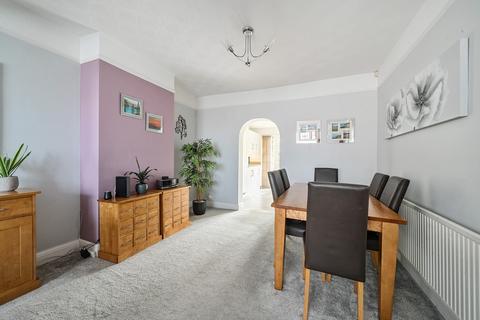 3 Nightingale Avenue, London, E4 9RG
