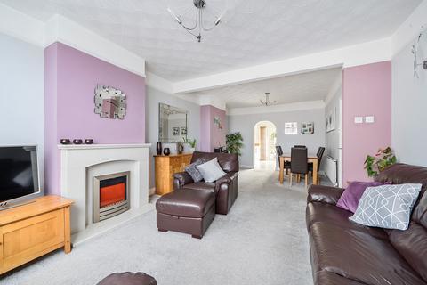 3 Nightingale Avenue, London, E4 9RG
