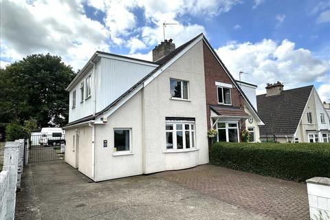 228 Burringham Road, Scunthorpe, DN17 2BH