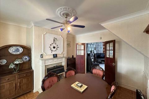 228 Burringham Road, Scunthorpe, DN17 2BH