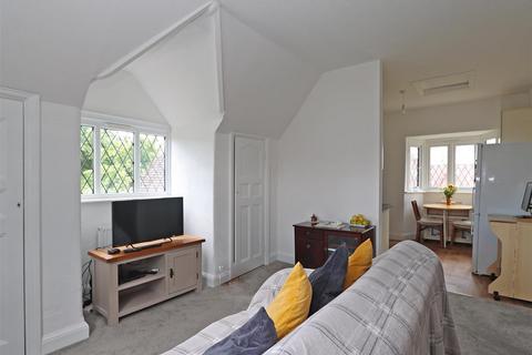 Studio for sale, Gayles Court, 853 Brighton Road, Purley