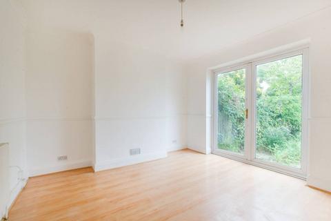 7 Pasture Road, London, SE6 1JF