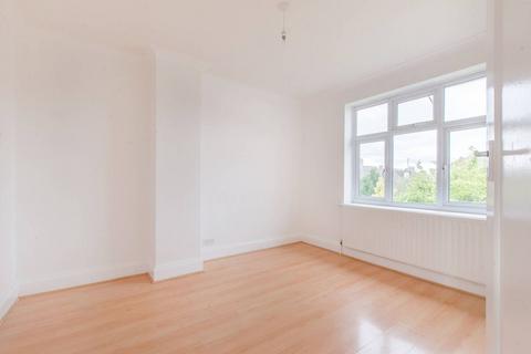 7 Pasture Road, London, SE6 1JF