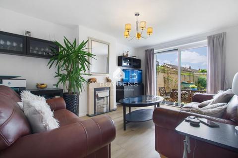 75 Frinton Road, Kirby Cross, Frinton-on-sea, CO13 0HJ