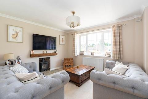 4 bedroom detached house for sale, Church Close, Farmoor, OX2