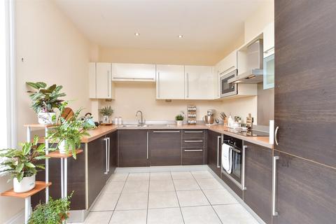 3 bedroom duplex for sale, Massetts Road, Horley, Surrey