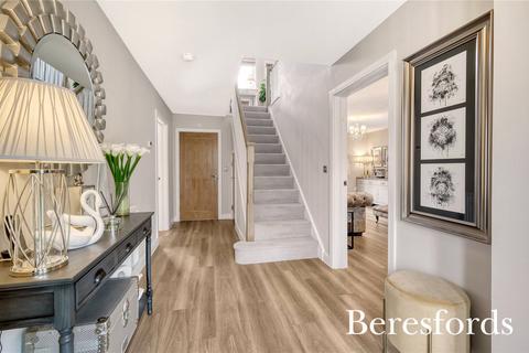 69 Lowefields, Earls Colne, Colchester, CO6 2LH