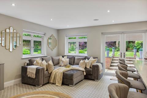 5 bedroom detached house for sale, Parkfield, Chorleywood, Rickmansworth, Hertfordshire, WD3