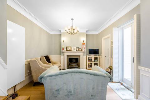 3 bedroom flat to rent, Vale of Health, Hampstead, London, NW3