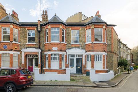 3 bedroom flat to rent, Vale of Health, Hampstead, London, NW3