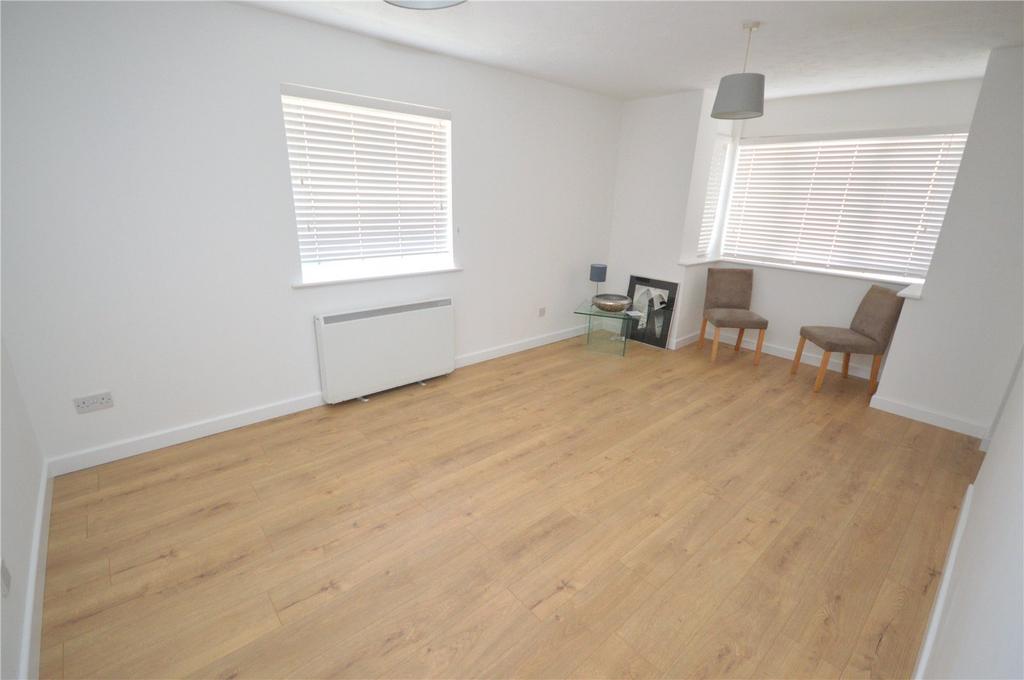 Leafield, Luton, Bedfordshire, LU3 1 bed apartment to rent £1,000 pcm (£231 pw)