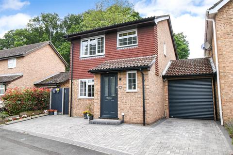 39 Bow Field, Hook, RG27 9SA