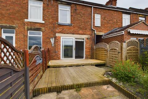 3 bedroom terraced house to rent, The Square, Harley, Rotherham, S62
