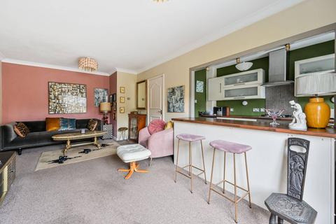 2 bedroom flat for sale, London Terrace, Hackney Road, Bethnal Green, London, E2
