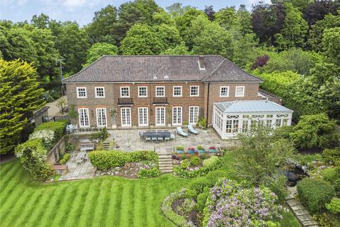 6 bedroom detached house for sale, Hyver Hill, Mill Hill, London, NW7