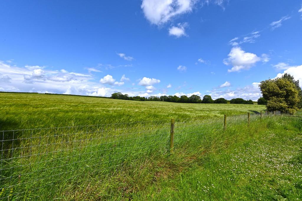 Cookley, Nr Halesworth, Suffolk 2 bed detached bungalow for sale £375,000