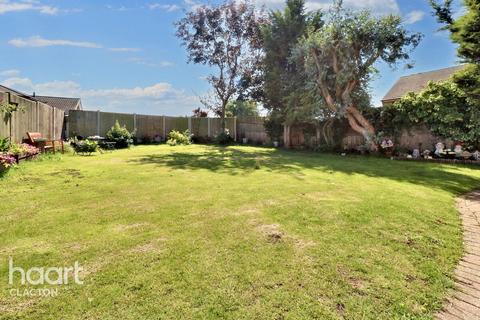 21 Dunthorpe Road, Clacton-on-sea, CO16 8YN
