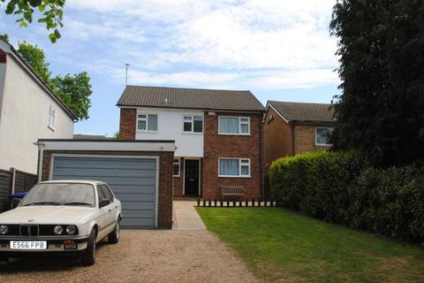 4 bedroom detached house to rent, The Rise, Woking GU21
