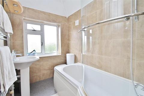 3 bedroom semi-detached house to rent, Meadway Drive, Woking GU21