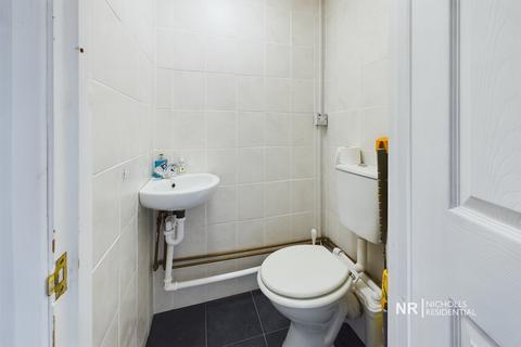 40 Holman Road, Epsom, KT19 9PG