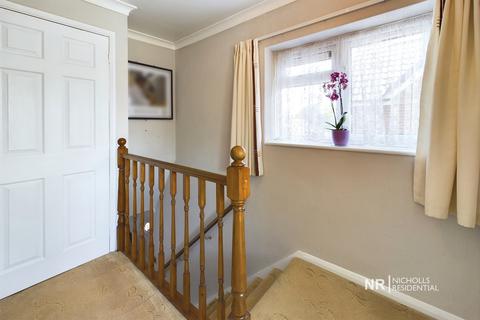 40 Holman Road, Epsom, KT19 9PG