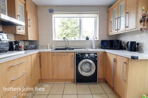 3 bedroom semi-detached house for sale, Lime Tree Avenue, Crewe
