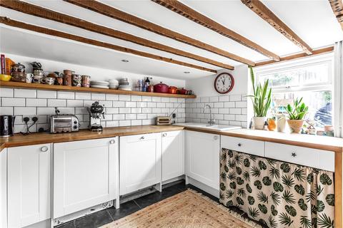 72 Lesbourne Road, Reigate, RH2 7JX