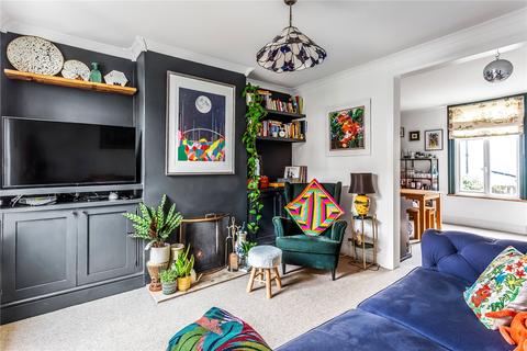 72 Lesbourne Road, Reigate, RH2 7JX