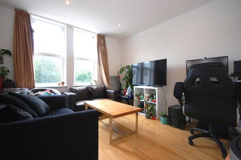 2 bedroom apartment to rent, Plato Road, Clapham Common SW2