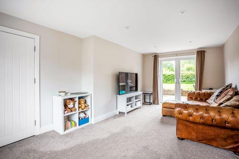 2 bedroom semi-detached house for sale, Chantlers Mead, Edenbridge