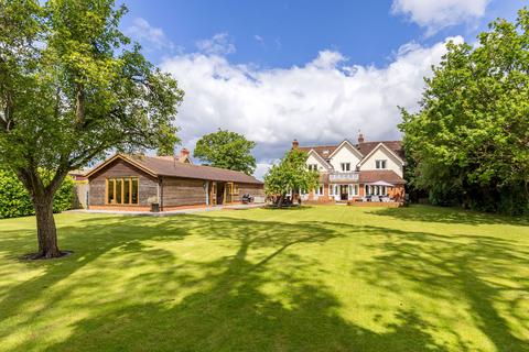 5 bedroom detached house for sale, Avenue Road, Cranleigh GU6