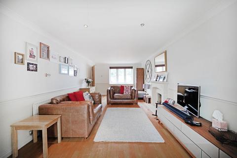 5 Boningale Way, Dorridge, Solihull, B93 8SF
