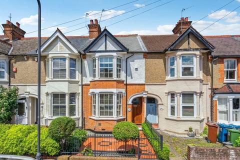 3 bedroom terraced house for sale, Kingsley Road, Pinner