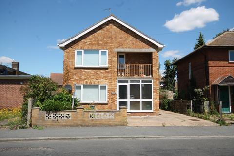 2 bedroom maisonette for sale, Pole Barn Lane,  Frinton-on-Sea, CO13