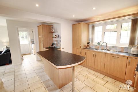 4 bedroom detached house for sale, Andover Drove, Newbury RG20