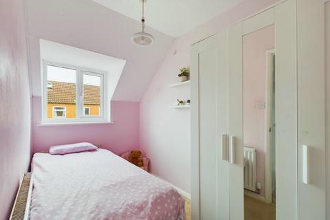 4 Beverstone Road, South Cerney, Cirencester, GL7 5XU