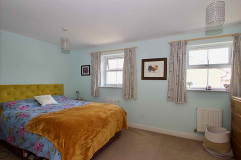 4 Clockhouse View, Street, BA16 0PH