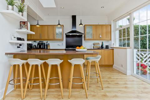 28 Carfrae Road, Edinburgh, EH4 3QQ