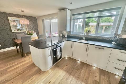 4 bedroom detached house for sale, Chambers Close, Markfield, LE67