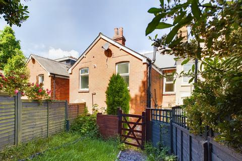 2 bedroom terraced house for sale, Winchester Road, Basingstoke, RG21